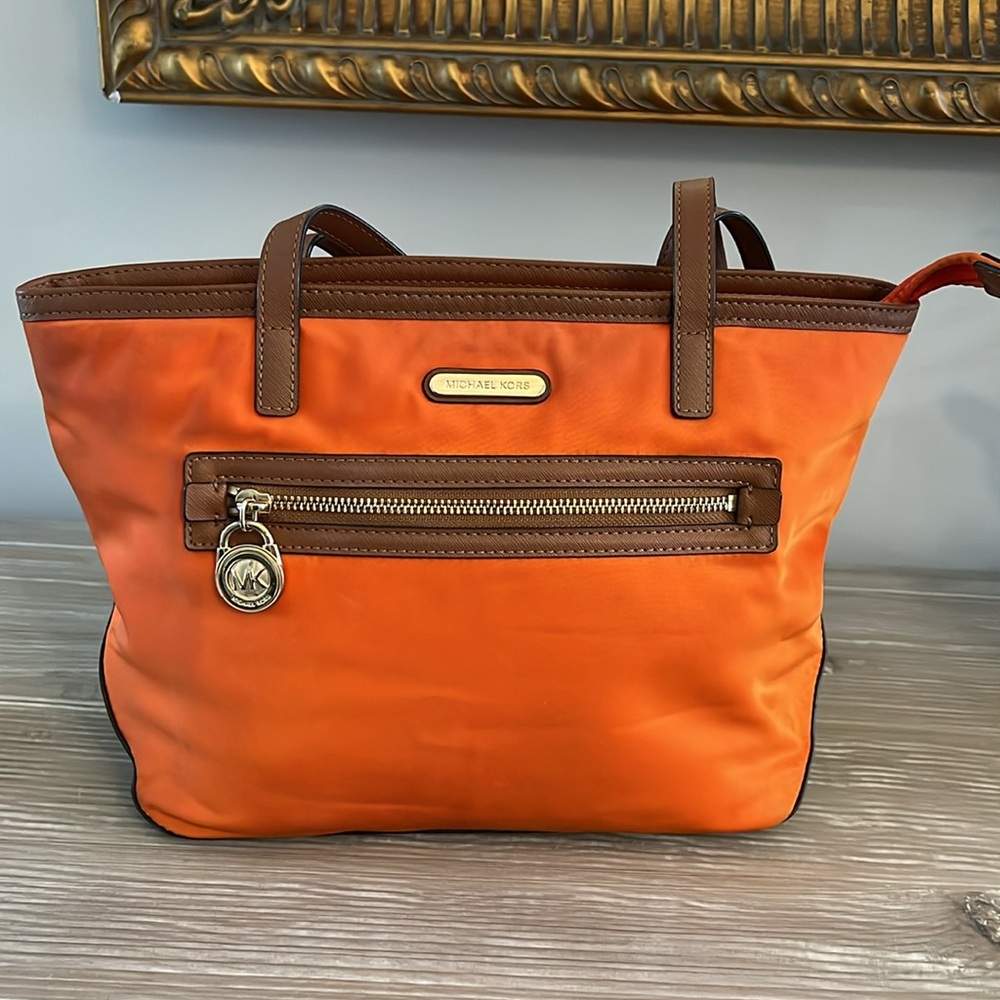 MICHAEL KORS Orange Tote Very Good Condition